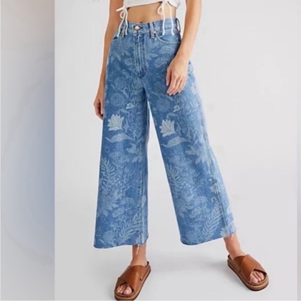 Wrangler Floral Blue Wide-Leg Jeans